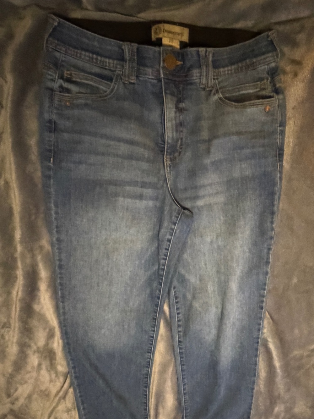 Democracy Women's Size 10 Ab Technology Crop Jeans Raw Hem